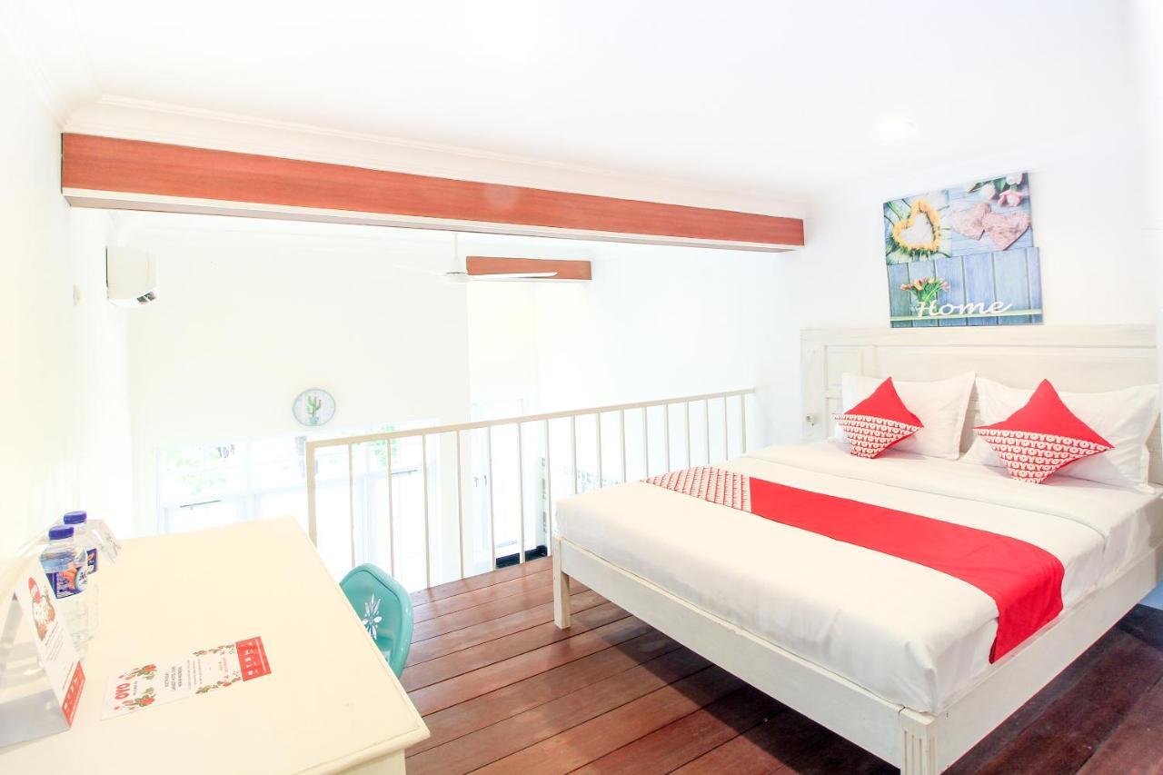 Oyo 204 Blessing Residence Σουραμπάγια Εξωτερικό φωτογραφία